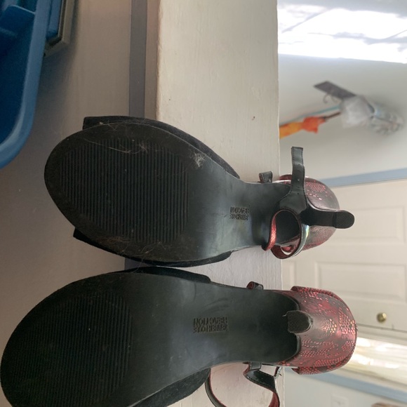 Kenneth Cole reaction heels - Picture 3 of 3